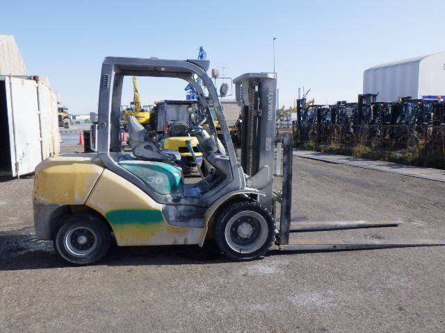 Xe nâng dầu Komatsu 3.0 tấn FD30C-15 #570978