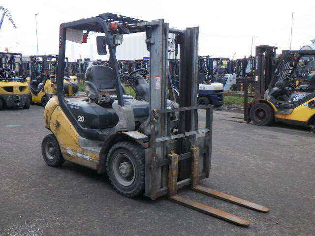 Xe nâng dầu 2.0 tấn Komatsu FD20T-17 serial 331849