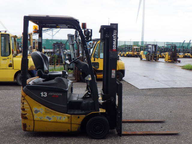 Xe nâng điện 1.3 tấn Komatsu FB13M-12 serial 830234