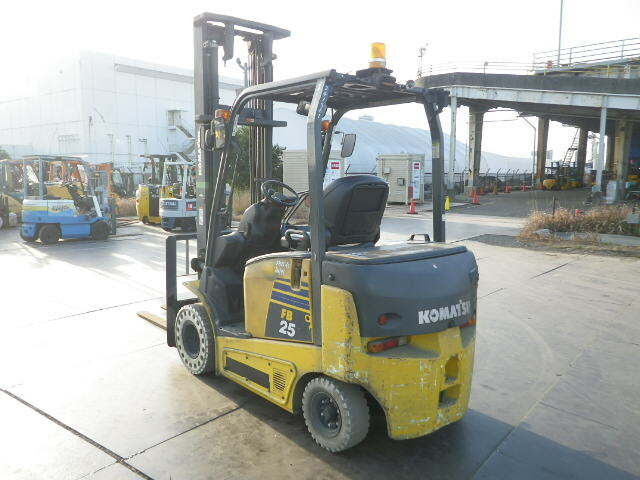 Xe nâng điện 2.5 tấn Komatsu FB25-12 serial 100181