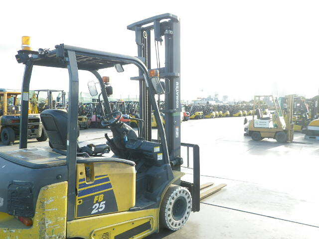 Xe nâng điện 2.5 tấn Komatsu FB25-12 serial 100181
