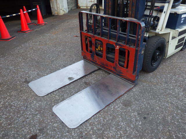 Xe nâng điện 2.5 tấn Komatsu FB25-3/13283