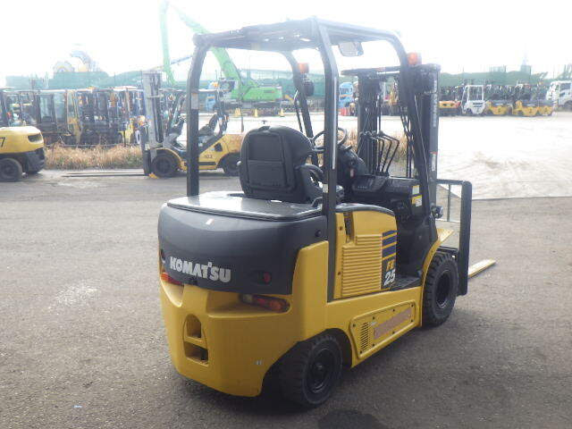 Xe nâng điện 2.5 tấn Komatsu FE25-1 serial 301210