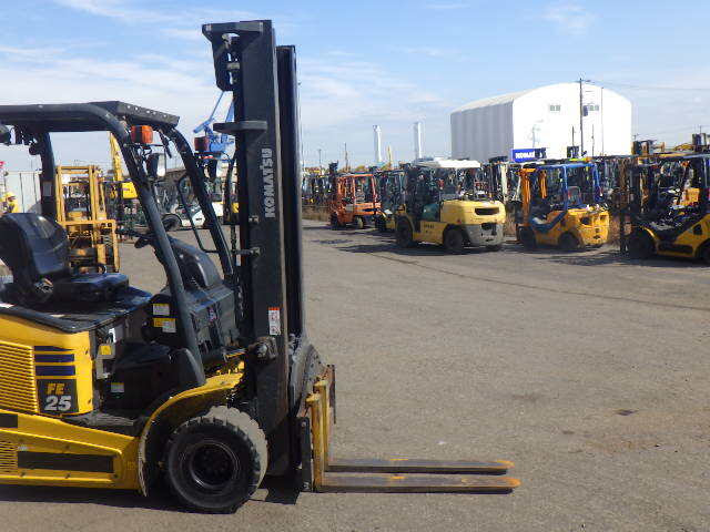 Xe nâng điện 2.5 tấn Komatsu FE25-1 serial 303833