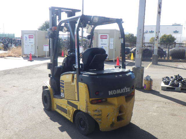 Xe nâng điện 2.5 tấn Komatsu FE25-1 serial 303833