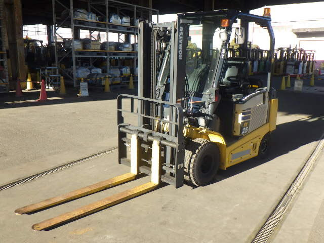 Xe nâng điện 2.5 tấn Komatsu FE25-1 serial 305238