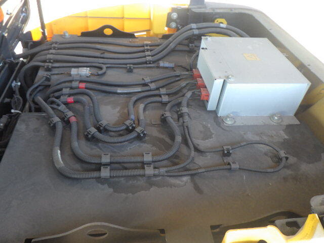 Xe nâng điện 2.5 tấn Komatsu FE25-1 serial 305238