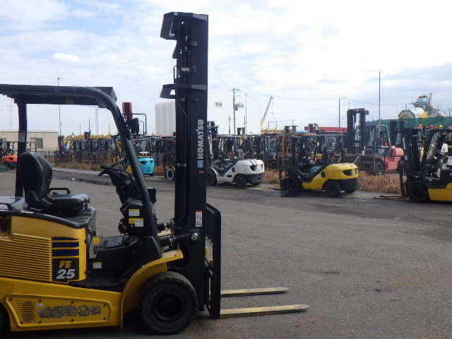 Xe nâng điện 2.5 tấn Komatsu FE25-1 serial 306239