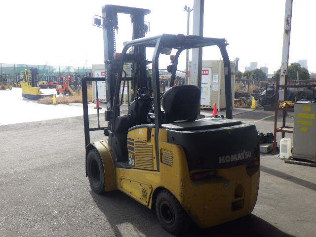 Xe nâng điện 3.0 tấn Komatsu FE30-1 serial 305371