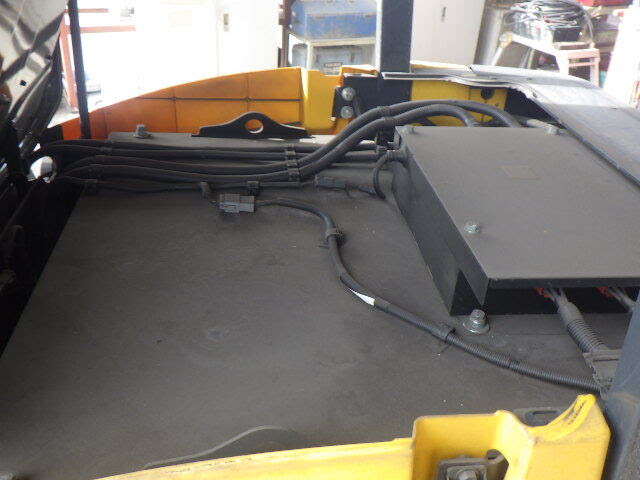 Xe nâng điện 3.0 tấn Komatsu FE30-1 serial 305371