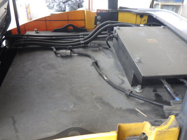 Xe nâng điện 3.0 tấn Komatsu FE30-1/310268