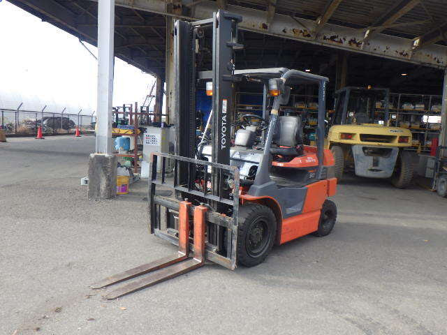 Xe nâng điện 3.0 tấn Toyota 7FB30 serial 7FBJ35-17733