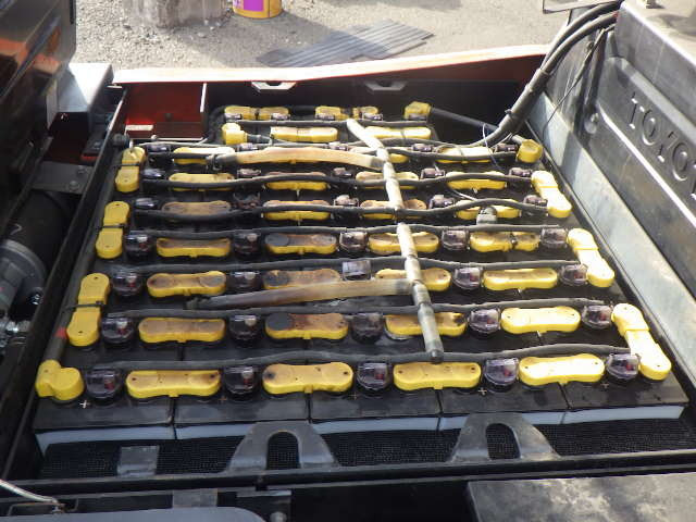 Xe nâng điện 3.0 tấn Toyota 7FB30 serial 7FBJ35-17733