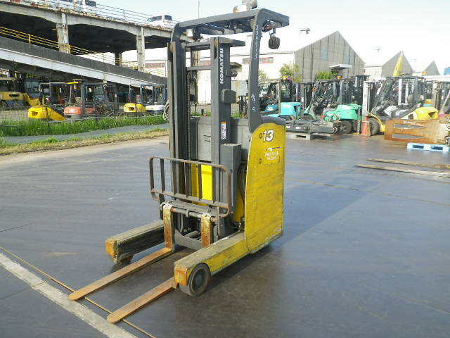 Xe nâng điện đứng lái 1.3 tấn Komatsu model FB13RS-14 serial 142508