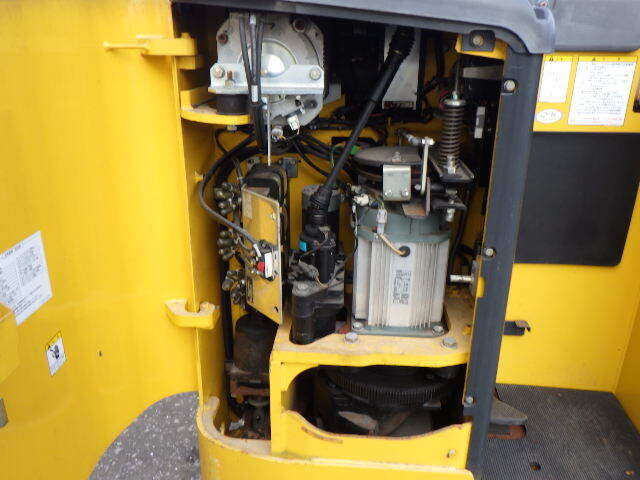 Xe nâng điện đứng lái 1.8 tấn Komatsu FB18RL-14 serial 146331