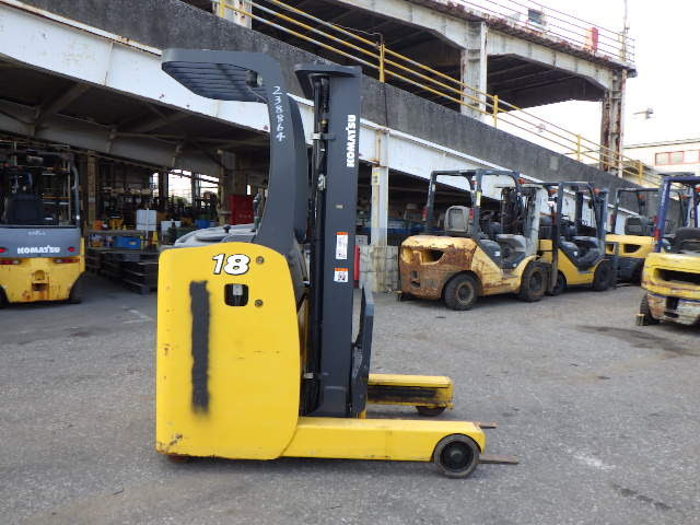 Xe nâng điện đứng lái 1.8 tấn Komatsu FB18RL-14 serial 146331