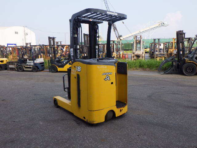 Xe nâng điện đứng lái 1.8 tấn Komatsu FB18RL-14 serial 146331