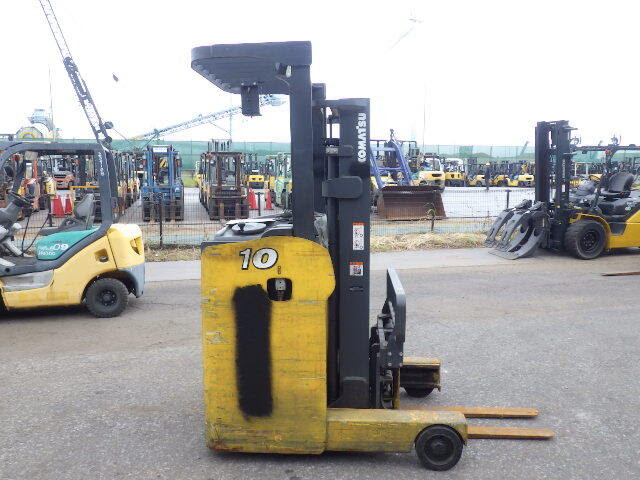 Xe nâng điện đứng lái 1.0 tấn Komatsu model FB10RL-15 serial 154596