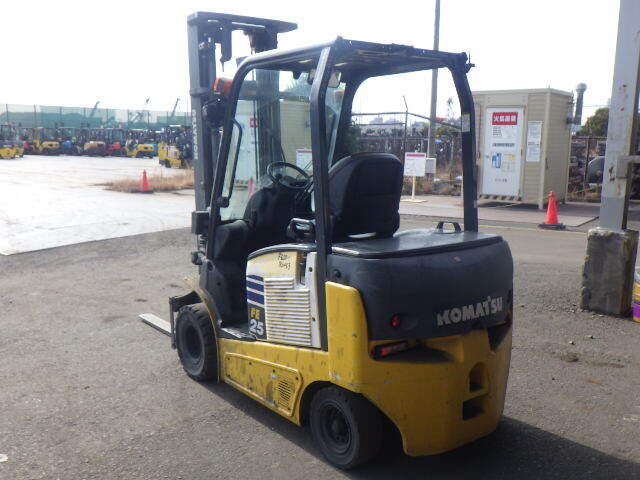Xe nâng điện Komatsu 2.5 tấn FE25-1 serial 306455
