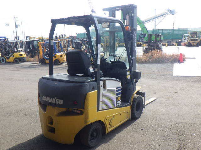 Xe nâng điện Komatsu 2.5 tấn FE25-1 serial 306455