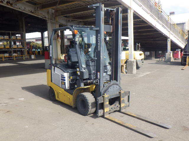 Xe nâng điện Komatsu 2.5 tấn FE25-1 serial 306455