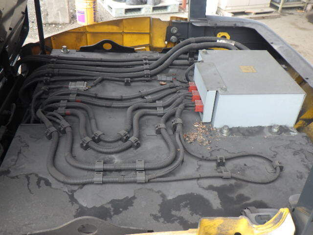 Xe nâng điện 2.5 tấn Komatsu FE25-1 serial 302809