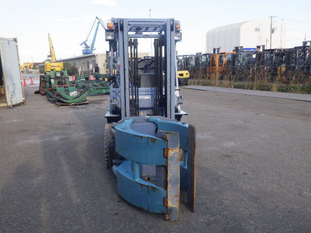 Xe nâng điện 2.5 tấn TCM FB25H5 serial 71L00532