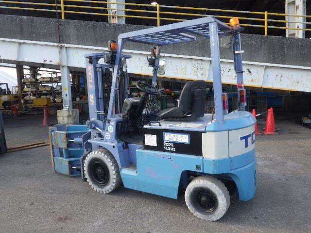 Xe nâng điện 2.5 tấn TCM FB25H5 serial 71L00532