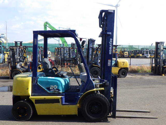 Xe nâng xăng 2.0 tấn Komatsu FG20C-14/552692