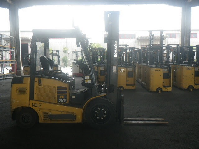 Xe nâng Komatsu FE30-1