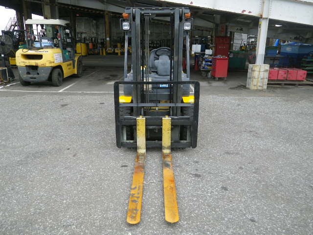 Xe nâng dầu Komatsu 2.0 tấn # 580863