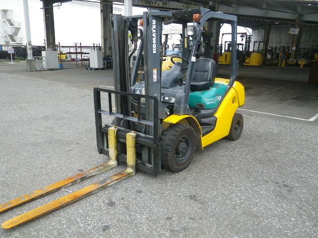 Xe nâng dầu Komatsu 2.0 tấn # 580863