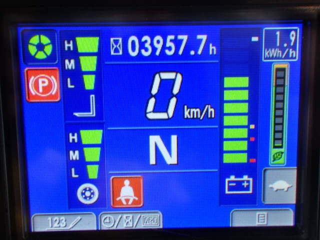 Xe nâng điện Komatsu 3 tấn sx 2018 FE30-1#304887