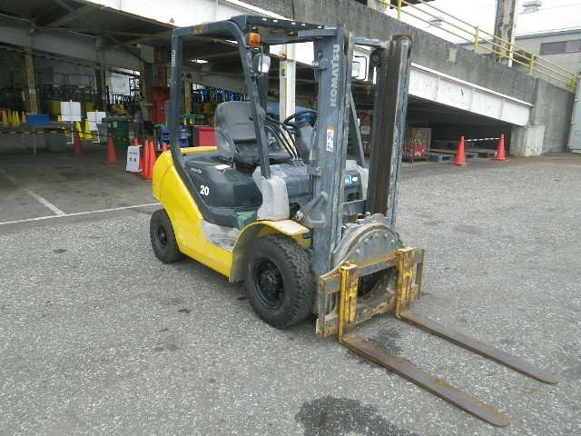 Xe nâng diesel Komatsu 2.0 tấn #301036