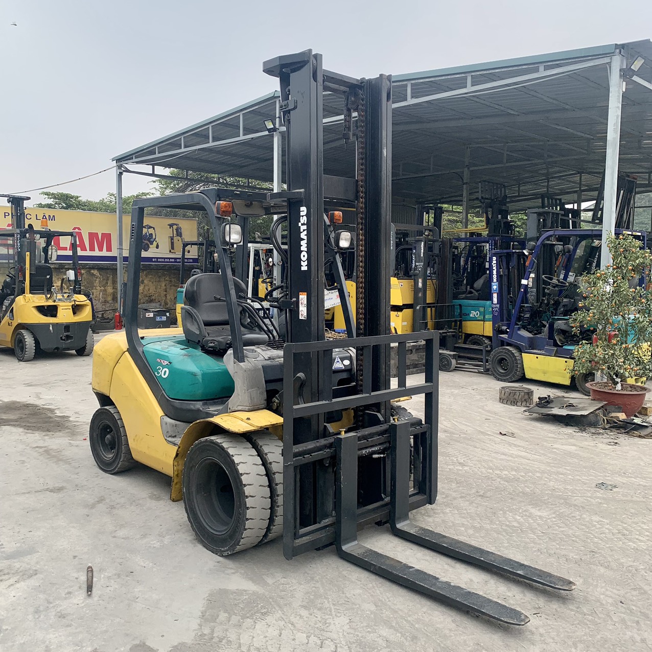 Xe nâng dầu Komatsu 3 tấn - Model: FD30T-16