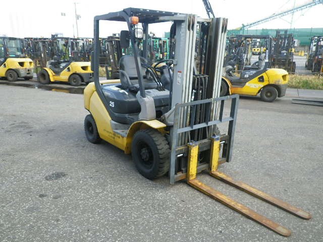 Xe nâng xăng Komatsu 2.5 tấn #332395