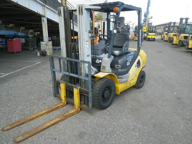 Xe nâng xăng Komatsu 2.5 tấn #332395