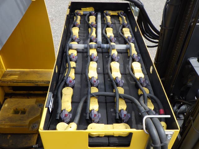 Xe nâng điện Komatsu 1.8 t Model: FB18RL-15