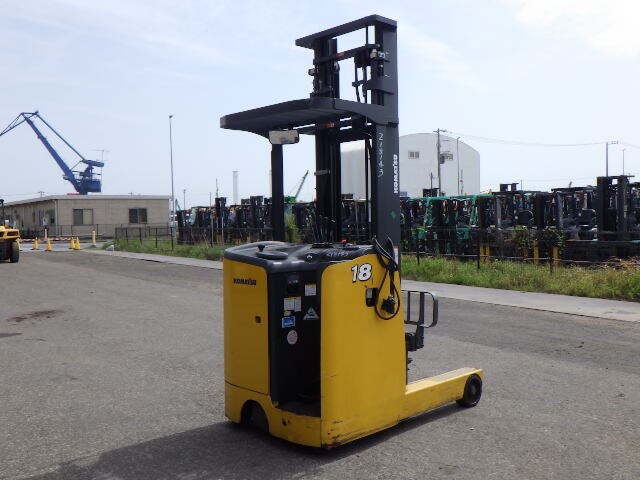 Xe nâng điện Komatsu 1.8 t Model: FB18RL-15