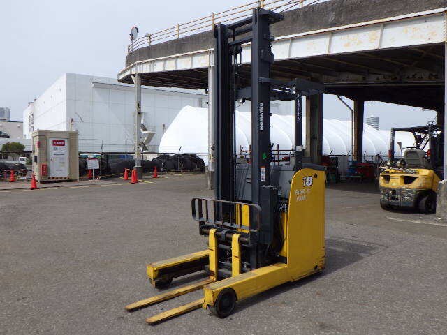 Xe nâng điện Komatsu 1.8 t Model: FB18RL-15