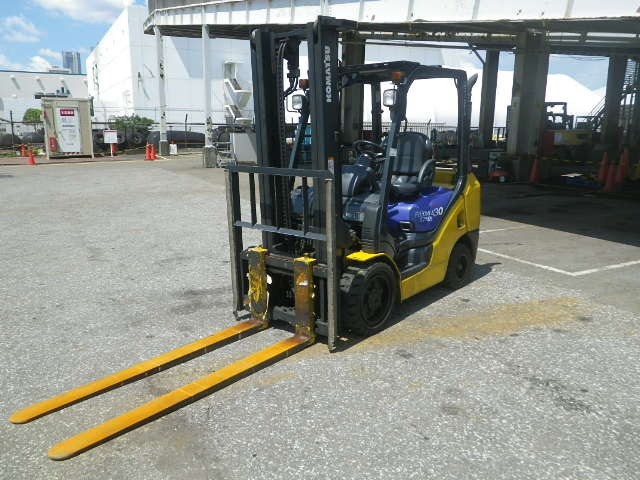 Xe nâng dầu Komatsu 3 tấn FD30NT-15