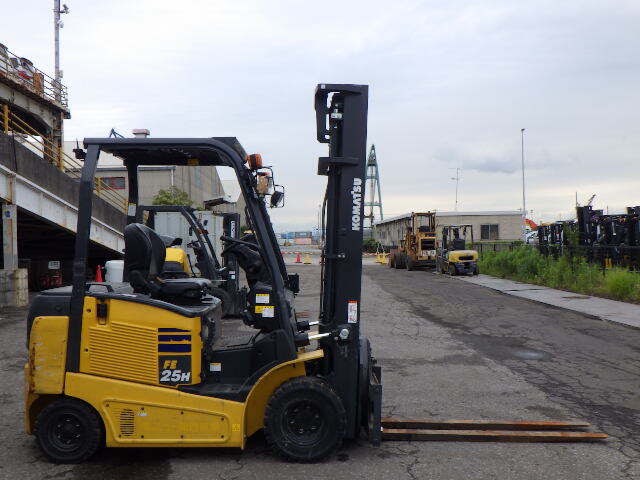 Xe nâng điện Komatsu FE25-1#304796