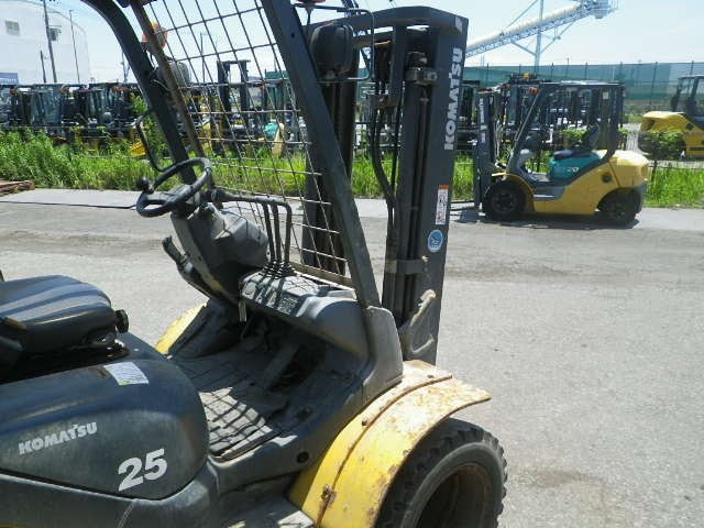 Xe nâng xăng Komatsu 2.5 tấn năm 2019