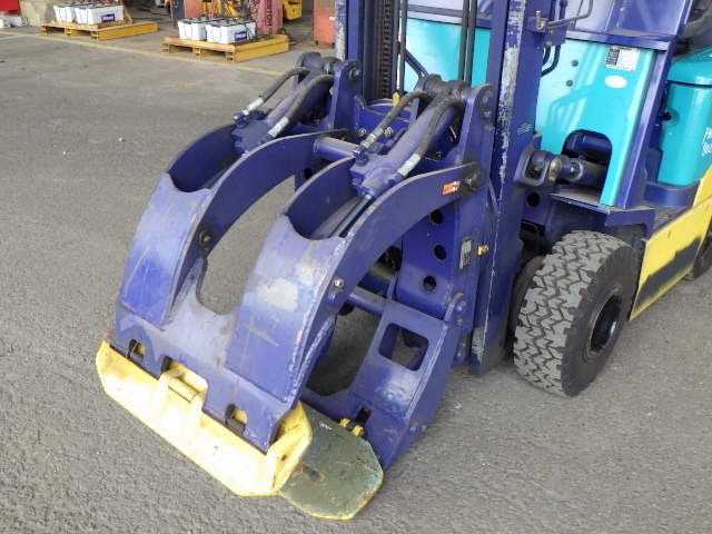 Xe nâng điện Komatsu 1.8 tấn Kẹp cuộn giấy