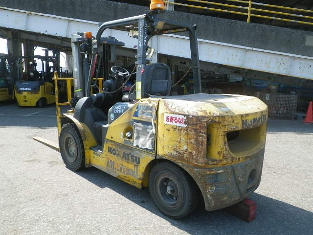 Xe nâng dầu Komatsu 5.0 tấn FH50-1