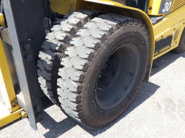 Xe nâng điện Komatsu FE30-1 nâng cao 5.0m 3 tầng