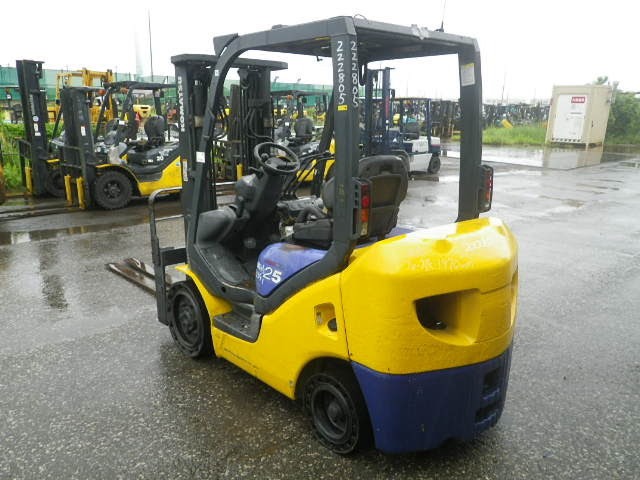 Xe nâng dầu Komatsu 2.5 tấn FD25NT-15#572391