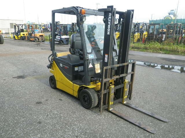 Xe nâng Komatsu 1.8 tấn # 855343