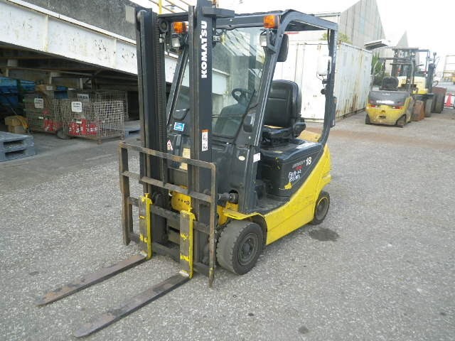 Xe nâng Komatsu 1.8 tấn # 855343