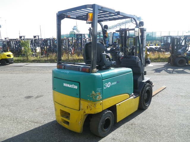 Xe nâng điện Komatsu 3 tấn FB30-11 #820191